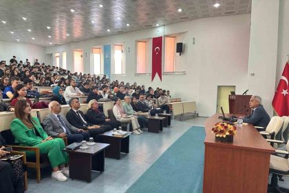 balikesirde-turk-tarihi-ve-filistin-konulu-konferans