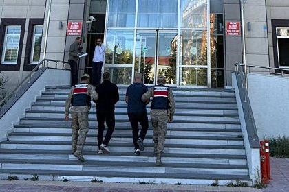 bitliste-gocmen-kacakciligi-operasyonu-2-organizator-tutuklandi