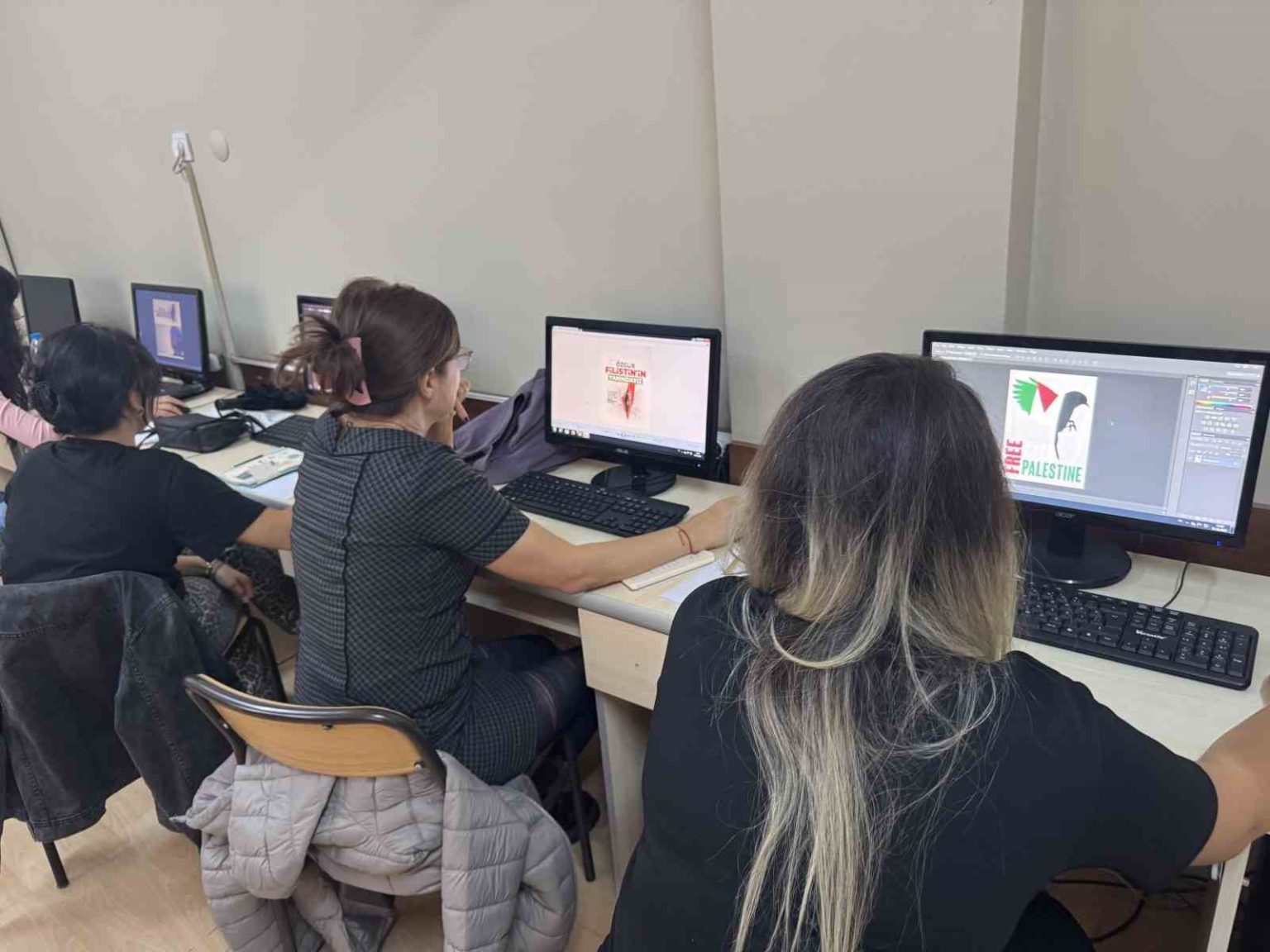 bornovali-kursiyerlerden-filistine-destek