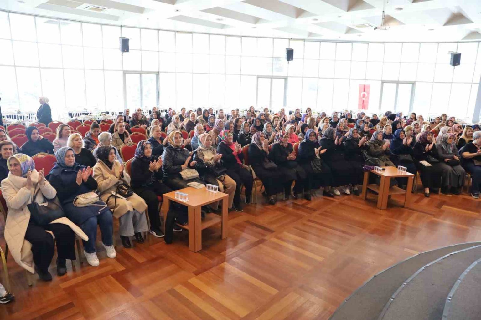 bursada-kadin-gozunden-edebiyat