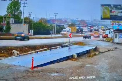 bursada-yasanan-kaza-guvenlik-kamerasinda