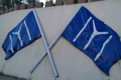 chpli-bilecik-belediyesinin-kayi-bayragi-ve-osmanli-armasini-sokturmesine-tepki