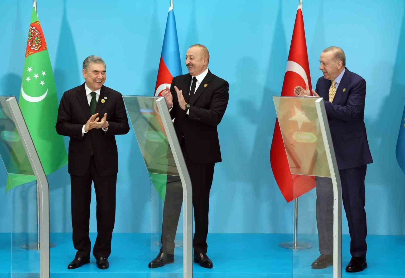 cumhurbaskani-erdogan-tdt-liderleriyle-fuzulideki-caminin-temel-atma-torenine-uzaktan-katildi
