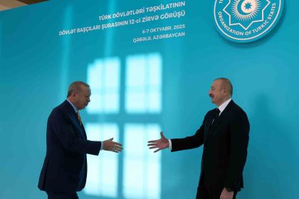 cumhurbaskani-erdogani-tdt-12-zirvesinde-aliyev-karsiladi