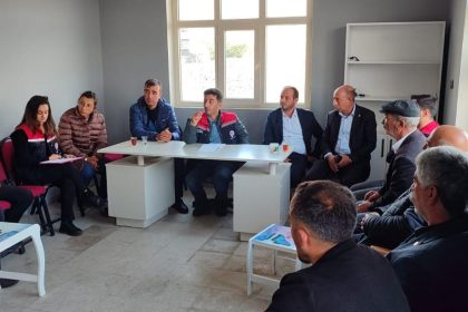 digorda-ciftcilere-yonelik-egitimler-suruyor