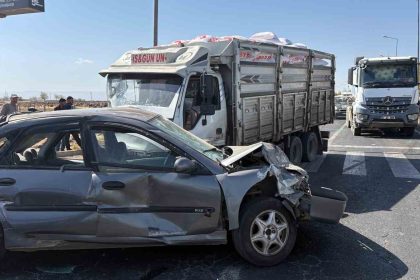 diyarbakirda-freni-patlayan-kamyon-dehset-sacti-10-yarali