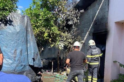 dortyolda-zuccaciye-deposu-yandi