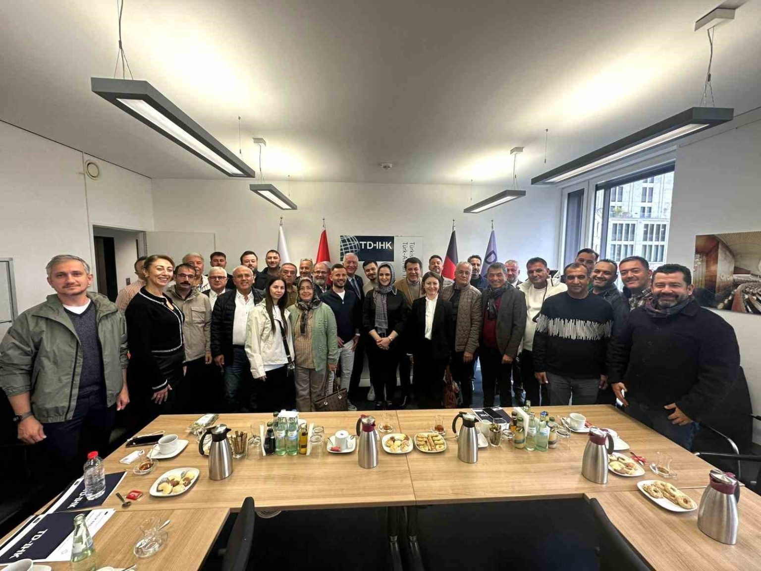 dto-heyeti-berlinde-denizlinin-uretim-ve-ihracat-potansiyelini-tanitti