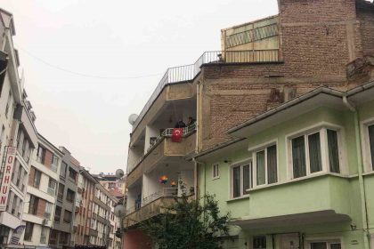 eskisehirde-45-yasindaki-sahis-evinde-olu-bulundu