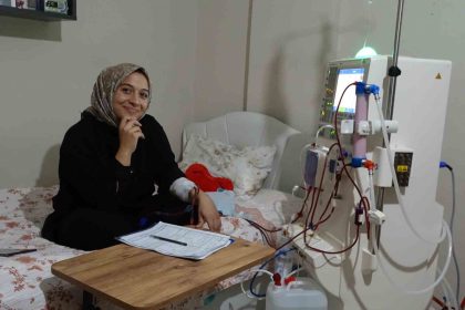 evinde-kendi-diyalizini-kendisi-uyguluyor