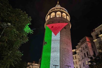 filistin-bayragi-galata-kulesine-yansitildi