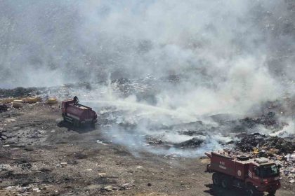 gaziantepte-eski-copluk-alaninda-cikan-yangin-sonduruldu