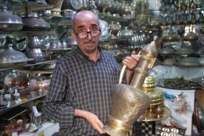 gaziantepte-ilmek-ilmek-islenen-bakir-ibrikler-100-bin-tlye-satiliyor