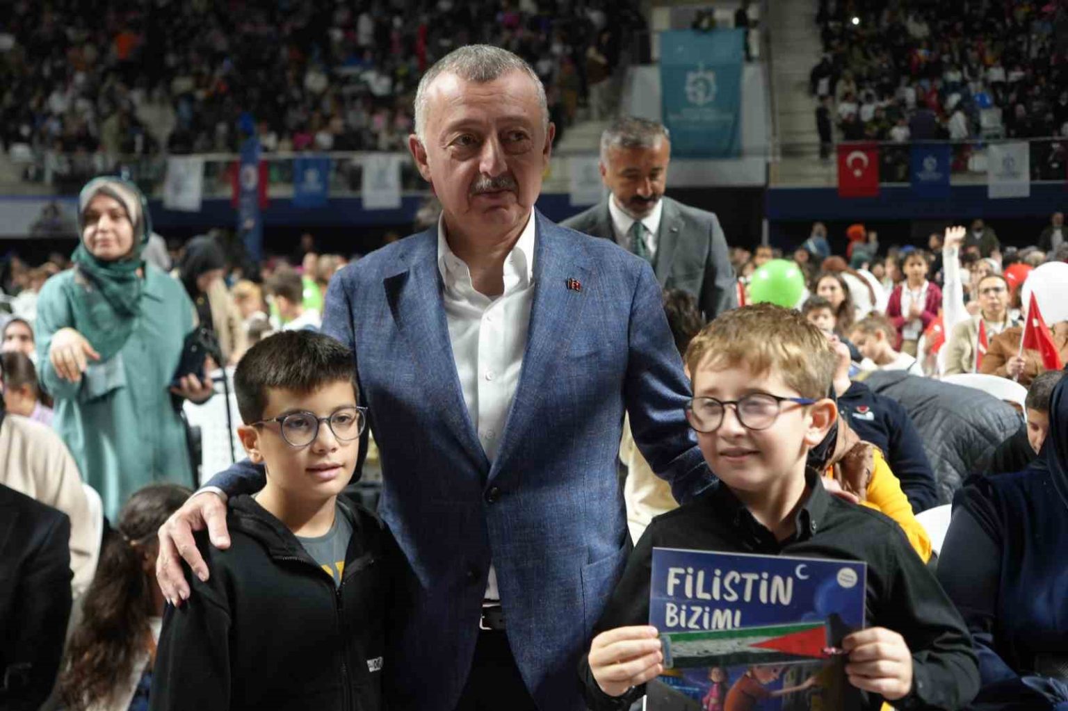 guinnes-filistin-kitabi-onaya-sunulunca-cekildi