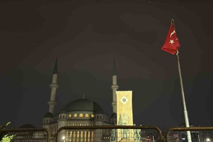 istanbulda-saganak-yagis-gece-boyu-etkili-oldu