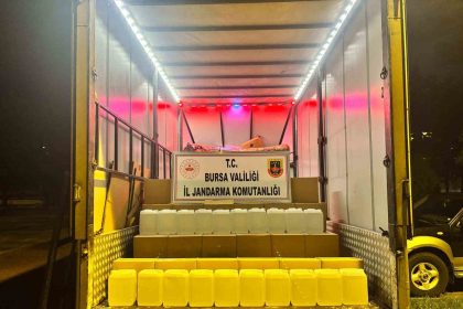 iznikte-bin-litre-kacak-etil-alkol-ele-gecirildi