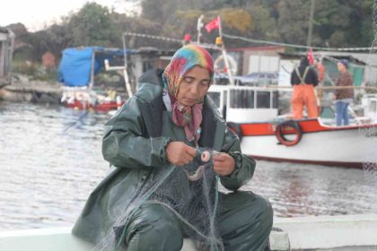 karadenizin-kadin-balikcilari-ekmek-mucadelesinde