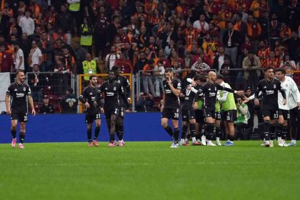 kartal-ilk-15-dakikada-ucuyor