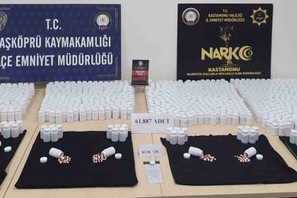 kastamonuda-binlerce-sentetik-ecza-hapi-ele-gecirildi-3-gozalti