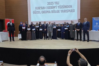kuran-i-kerimi-guzel-okuma-yarismasinda-bolge-birinci-ve-ikincisi-amasyadan