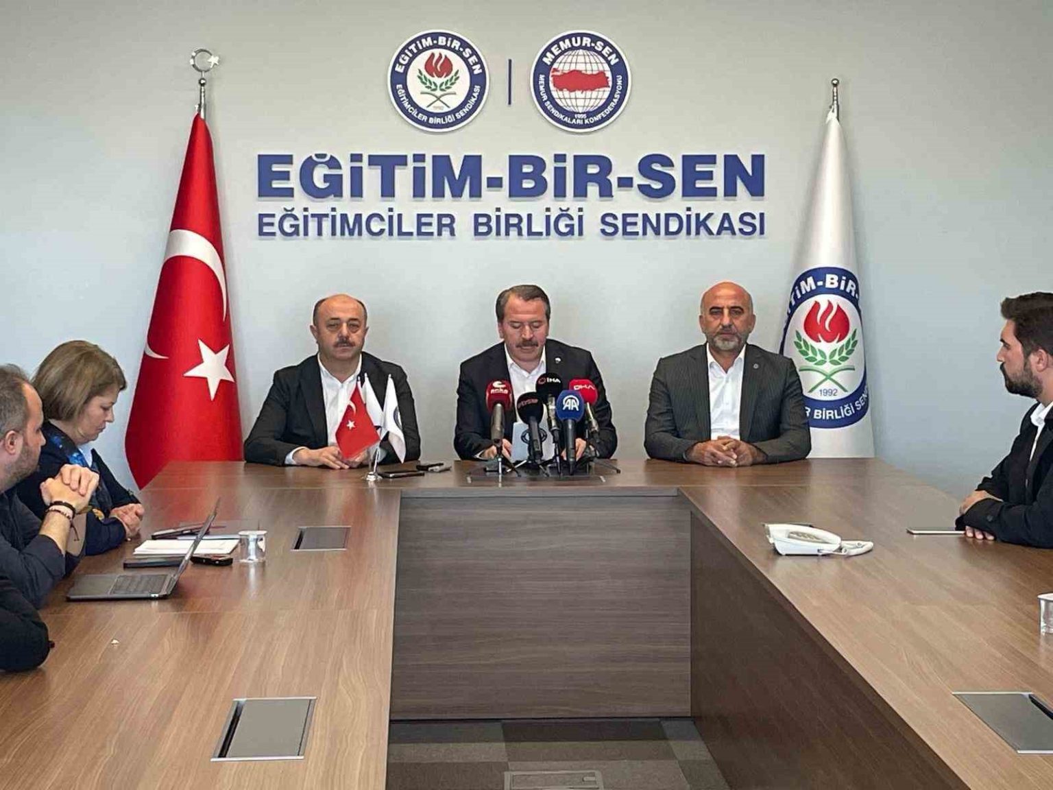 memur-sen-genel-baskani-yalcin-444-zorunlu-egitim-sistemi-daha-kisa-ama-nitelikli-egitim-modeli-erken-mesleki-yonlendirmeye-imkan-taniyacaktir