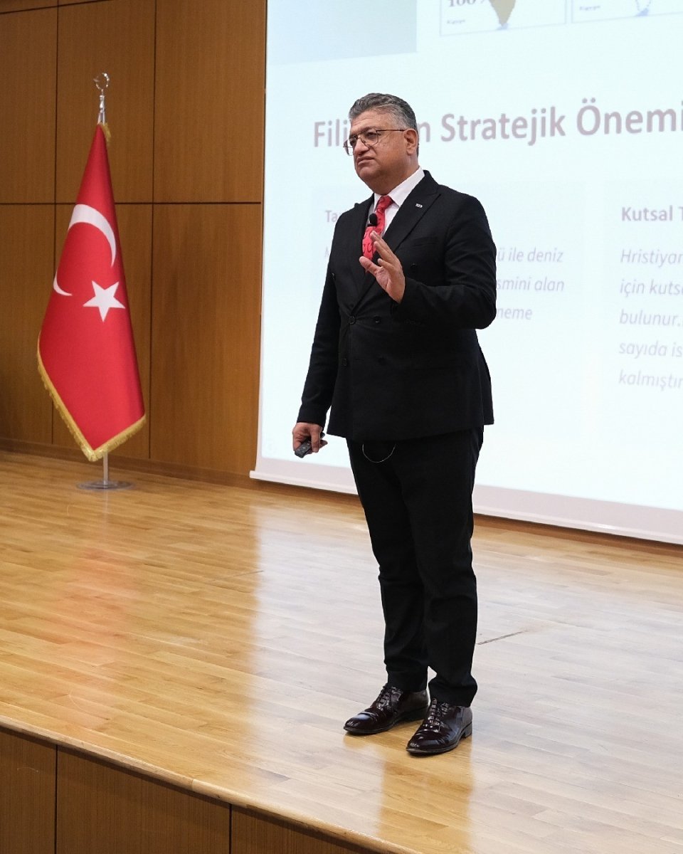 mudanya-universitesinde-ilk-ders-gazze