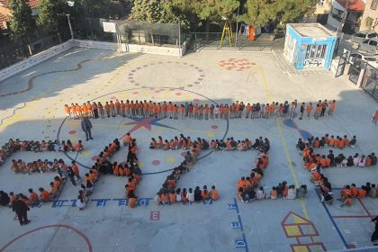 ogrencilerden-gazzeye-destek-filistin-icin-tek-yurek-oldular