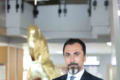 ons-altin-4-bin-dolar-yolunda-uzmanlar-yukselisin-surecegini-soyluyor