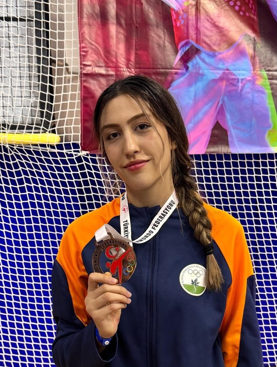 osmangazili-taekwondocudan-bronz-madalya