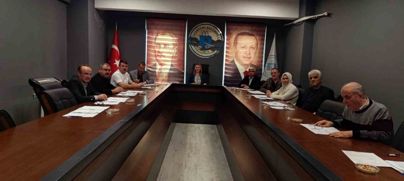 pazaryeri-belediyesi-meclisi-toplandi