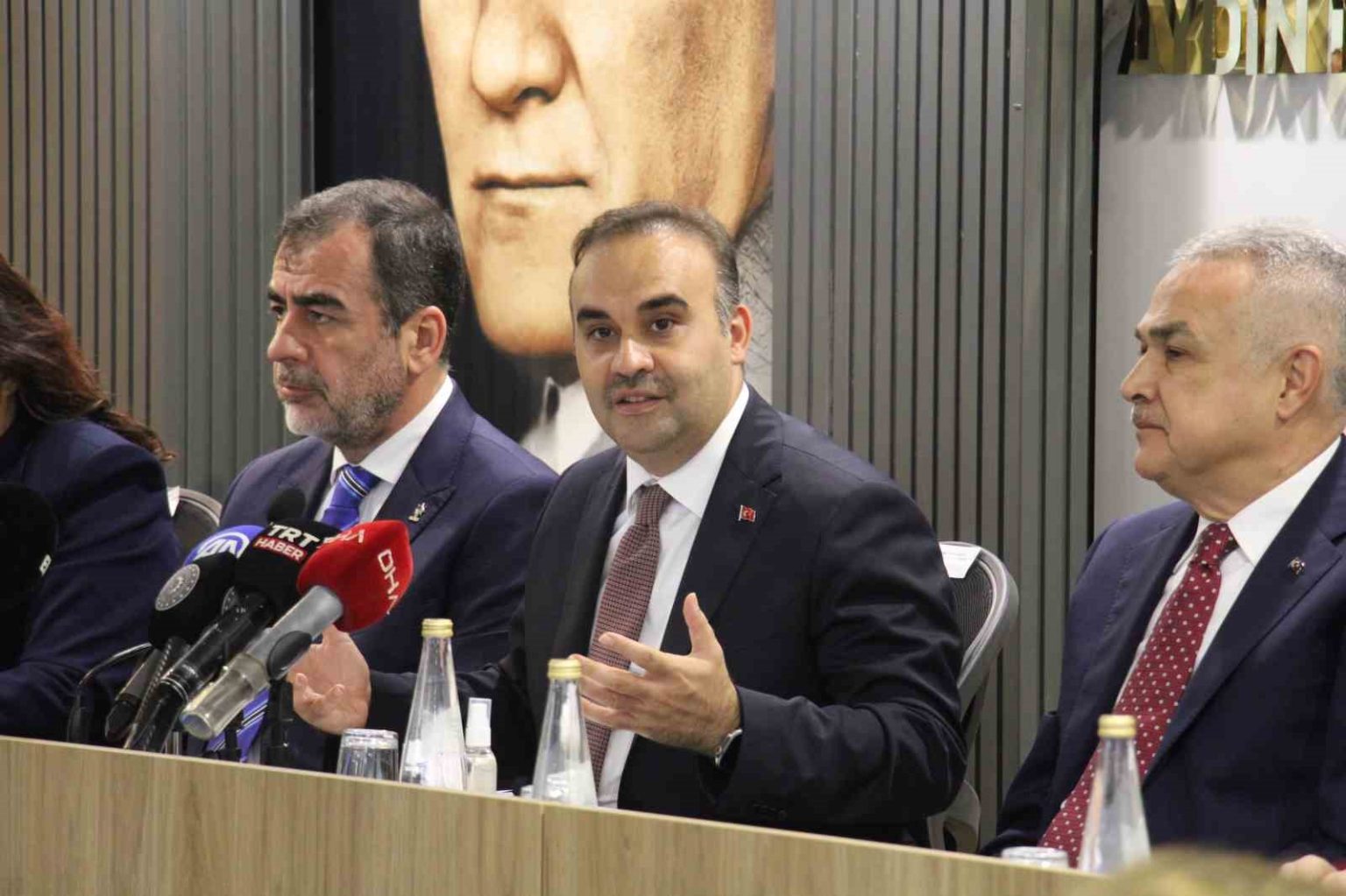 sanayi-ve-teknoloji-bakani-kacir-daha-fazla-uretmek-zorundayiz