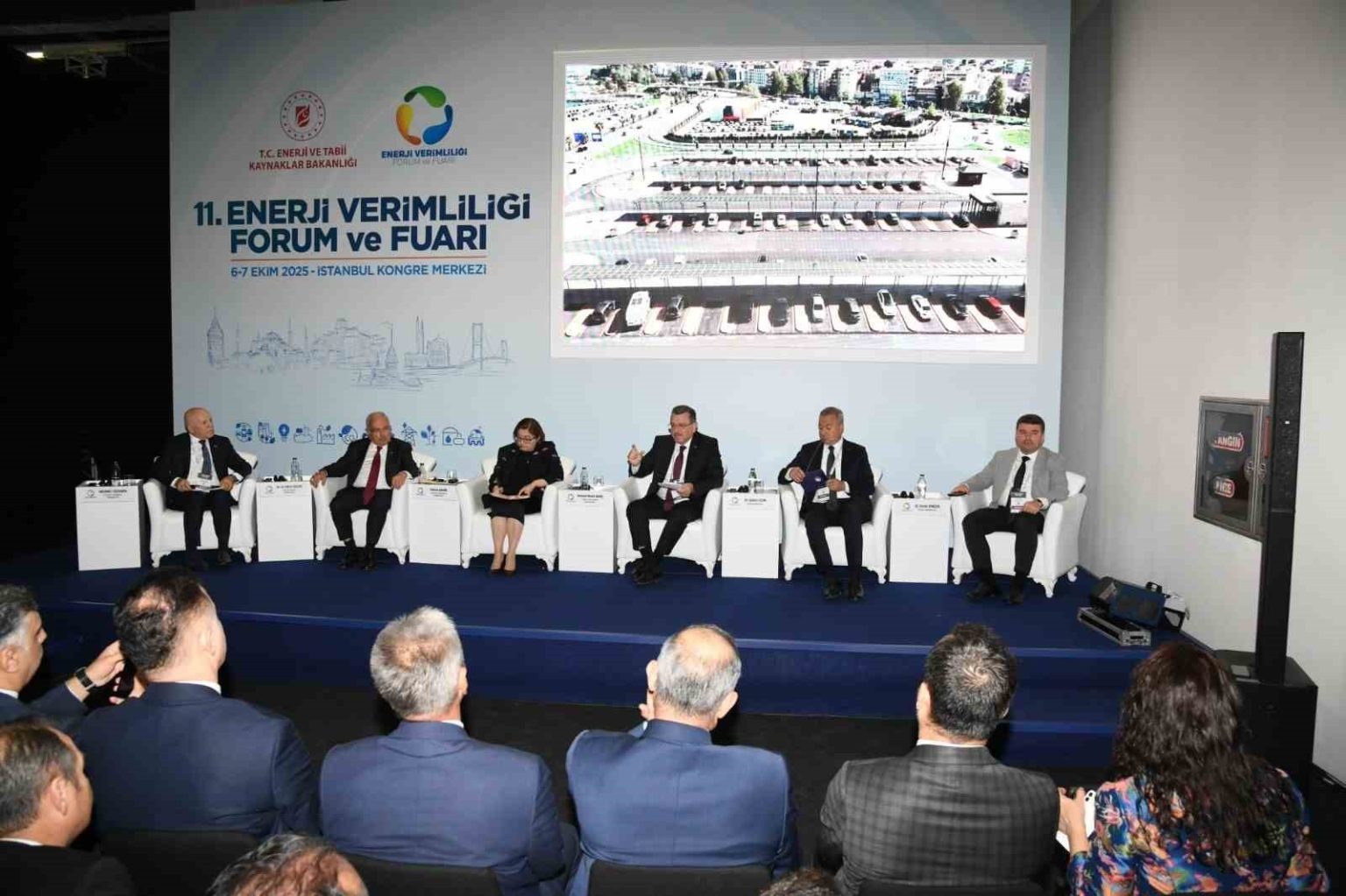 sivas-belediyesinin-enerji-projeleri-istanbulda-ilgi-gordu