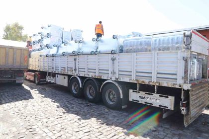 tbb-ardahan-belediyesine-cop-konteynerleri-hibe-etti