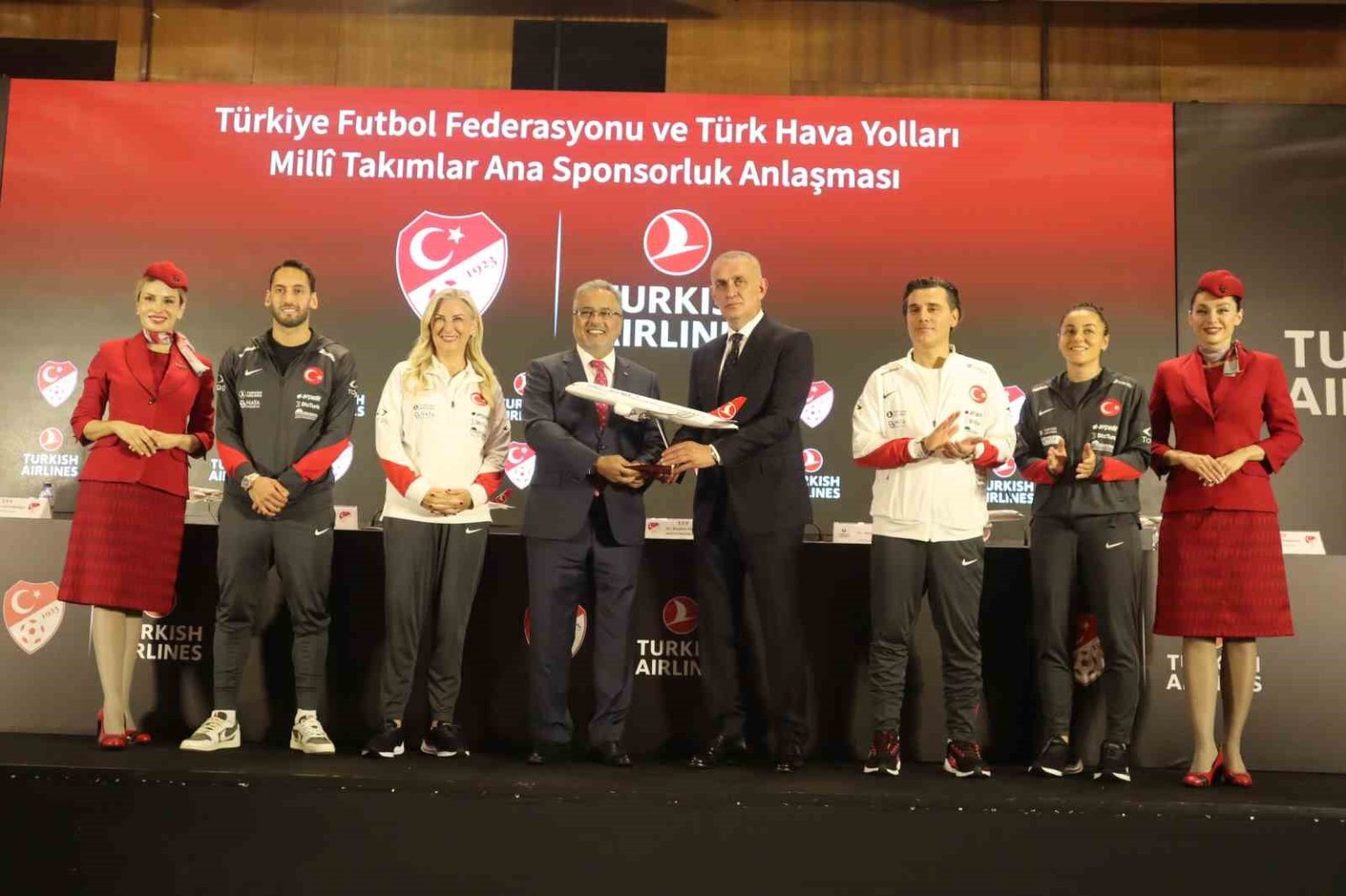 tff-ve-thy-arasindaki-milli-takimlar-ana-sponsorlugu-anlasmasi-yenilendi