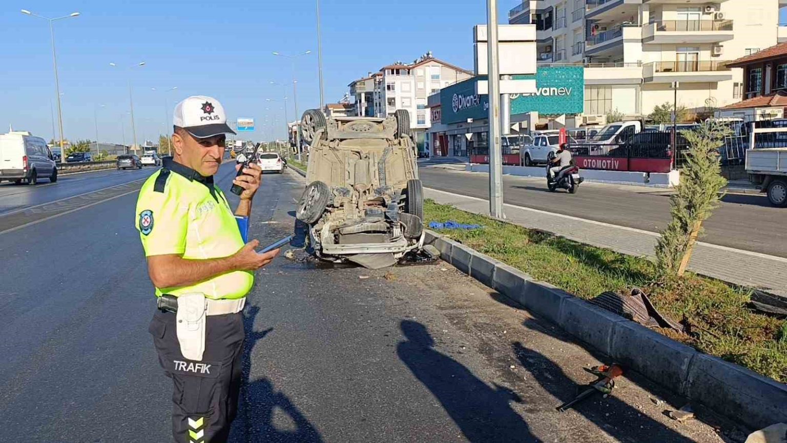 tirla-carpisan-arac-havada-takla-atip-ters-dondu-surucu-hafif-yaralandi