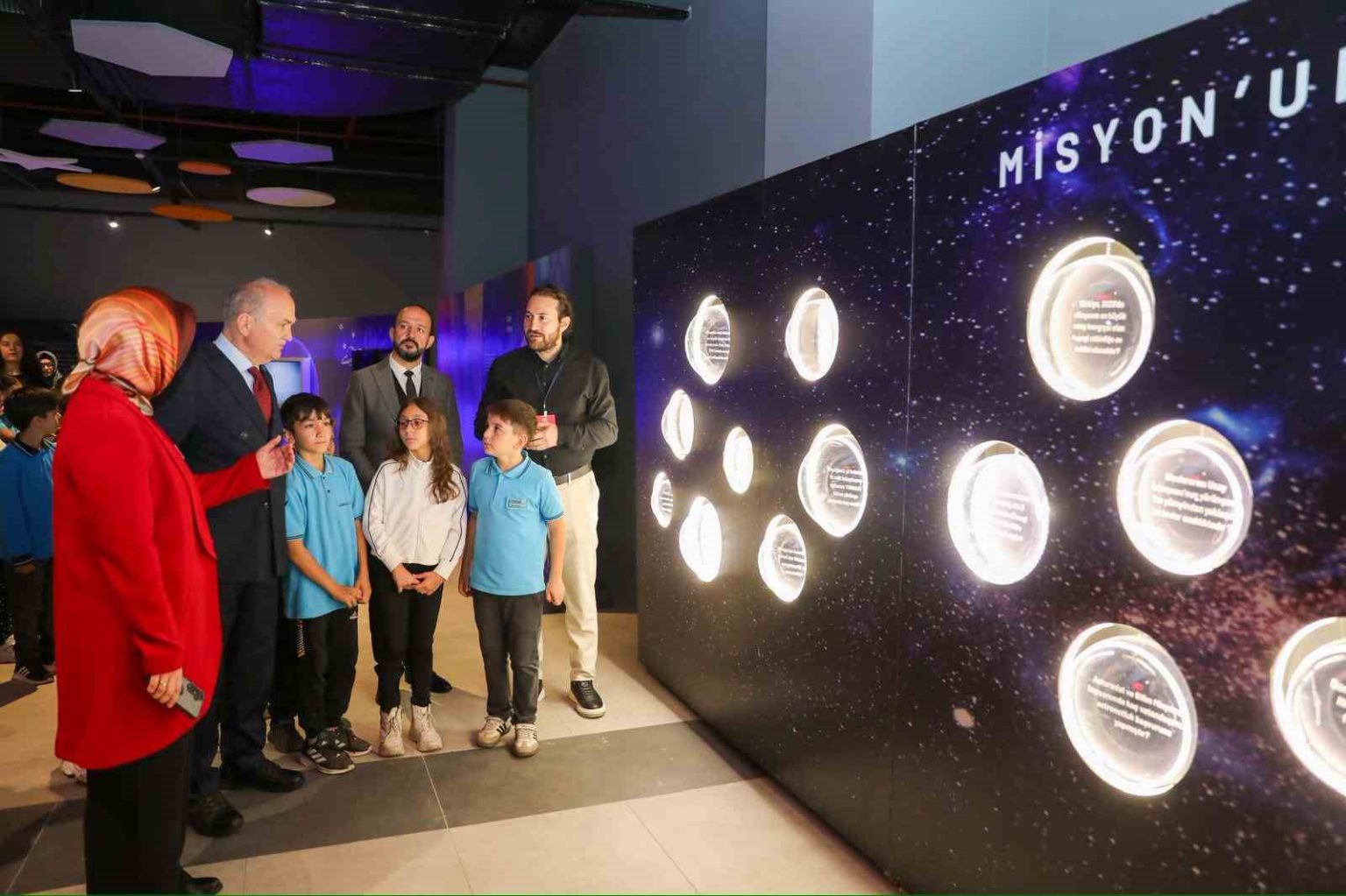 turkiyenin-uzay-yolculugu-anlatiliyor