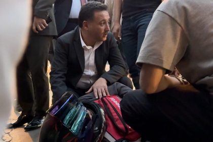 vali-cicek-denk-geldigi-kazaya-duyarsiz-kalmadi