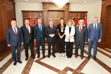 vali-tavli-genclerimizin-milli-teknoloji-hamlesine-katkisi-gurur-verici