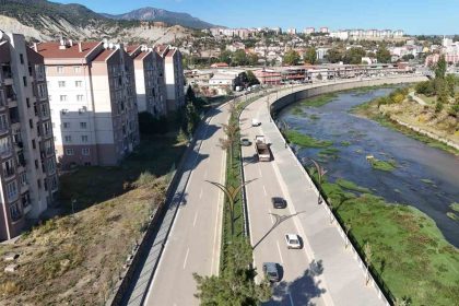 yenice-caddesi-trafige-acildi