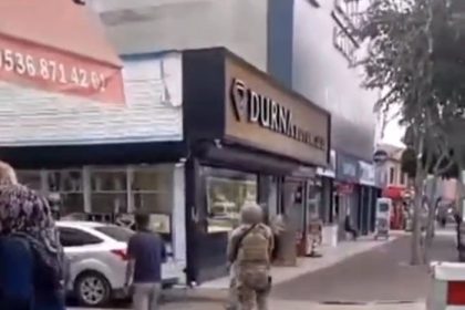 adanada-uyusturucu-bagimlisinin-aile-bireylerini-rehin-aldigi-iddiasi