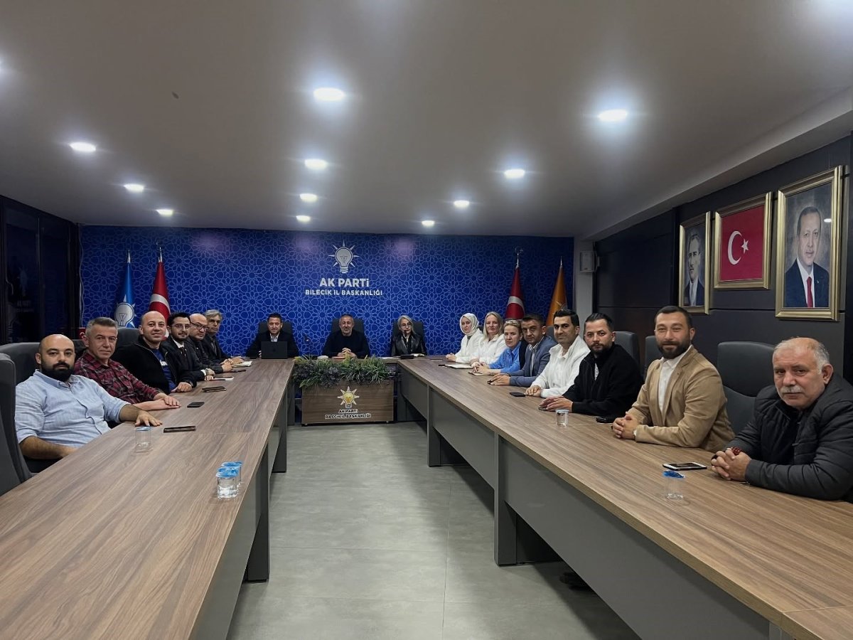 ak-parti-bilecikte-yol-haritasini-belirledi