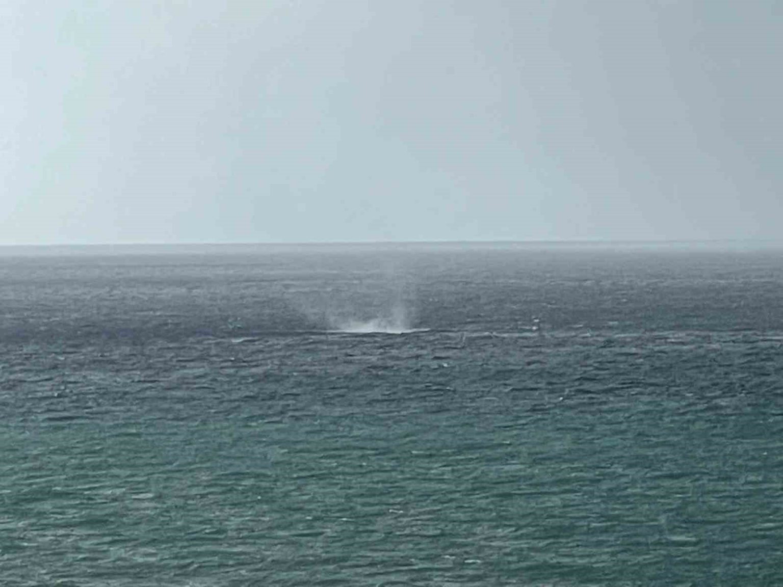 alanya-aciklarinda-olusan-hortum-korkuttu