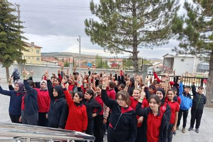 altintas-mustafa-kemal-ortaokulu-ogrencilerinden-filistine-destek