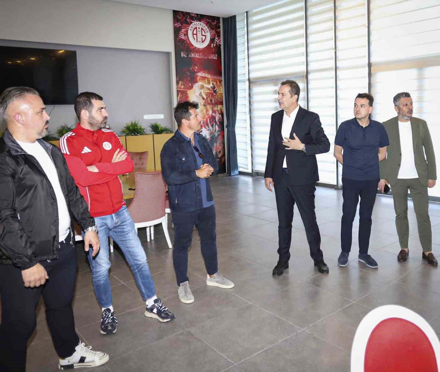 antalyasporda-emre-belozoglu-donemi-sona-erdi