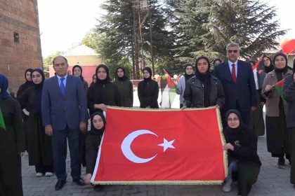 bitlisteki-okullarda-filistin-icin-farkindalik-etkinligi-duzenlendi