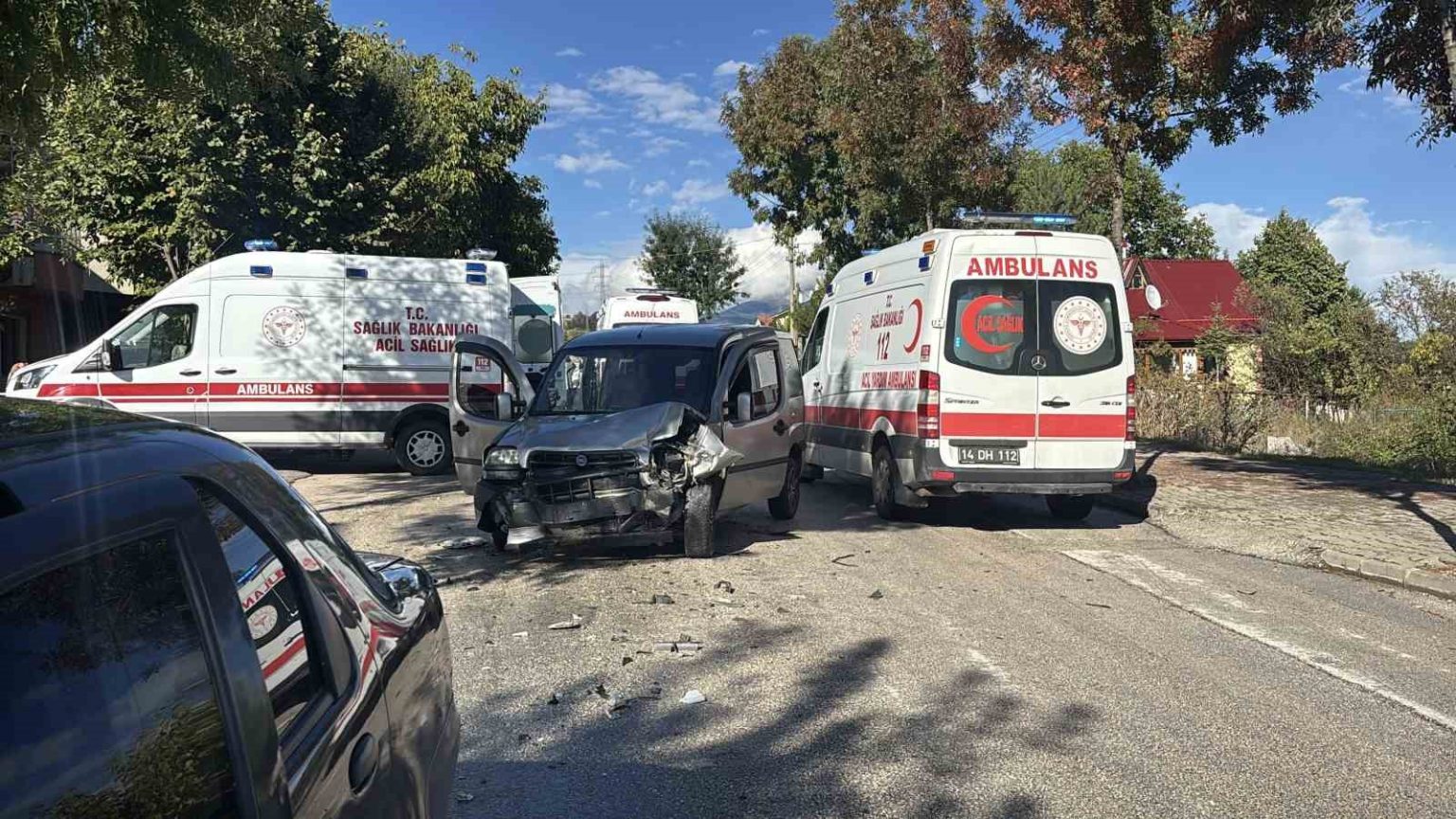 boluda-iki-arac-carpisti-4u-cocuk-5-yarali