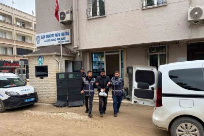 bursada-hakkinda-21-yil-hapis-cezasi-bulunan-sahis-yakalandi