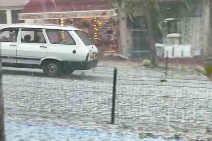 caycumada-ceviz-buyuklugunde-dolu-yagisi-hayati-olumsuz-etkiledi