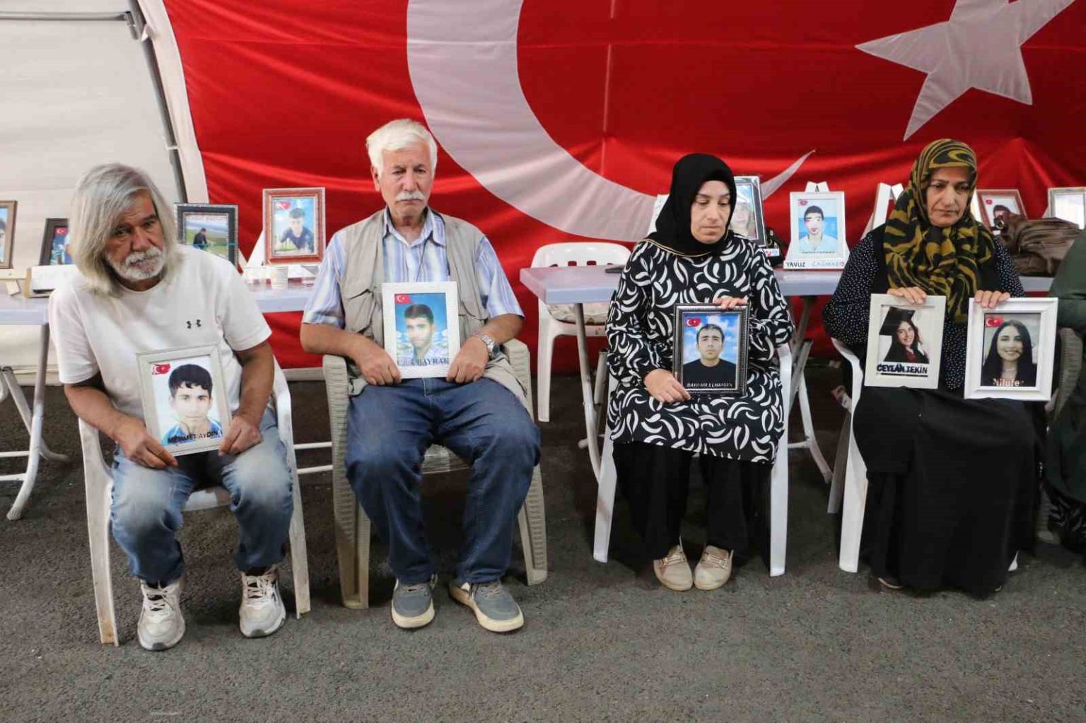 diyarbakir-anneleri-bahcelinin-soylemini-sevincle-karsiladi