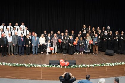 dunya-yaslilar-gunu-basiskelede-coskuyla-kutlandi